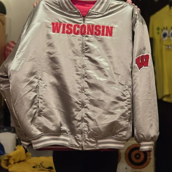Fanatics Red Reversable To Gray Wisconsin Badgers Jacket Adult 2XL Brand New Nev - Picture 3 of 4